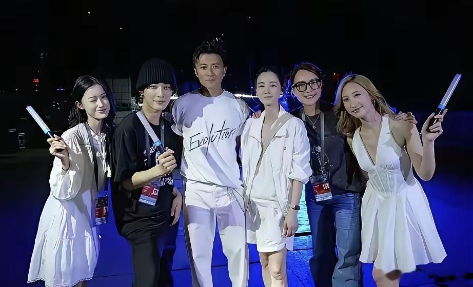 一场演唱会聚齐了谢霆锋一生中最重要的三个女人，唯独缺了张柏芝！谢霆锋鸟巢演唱会，