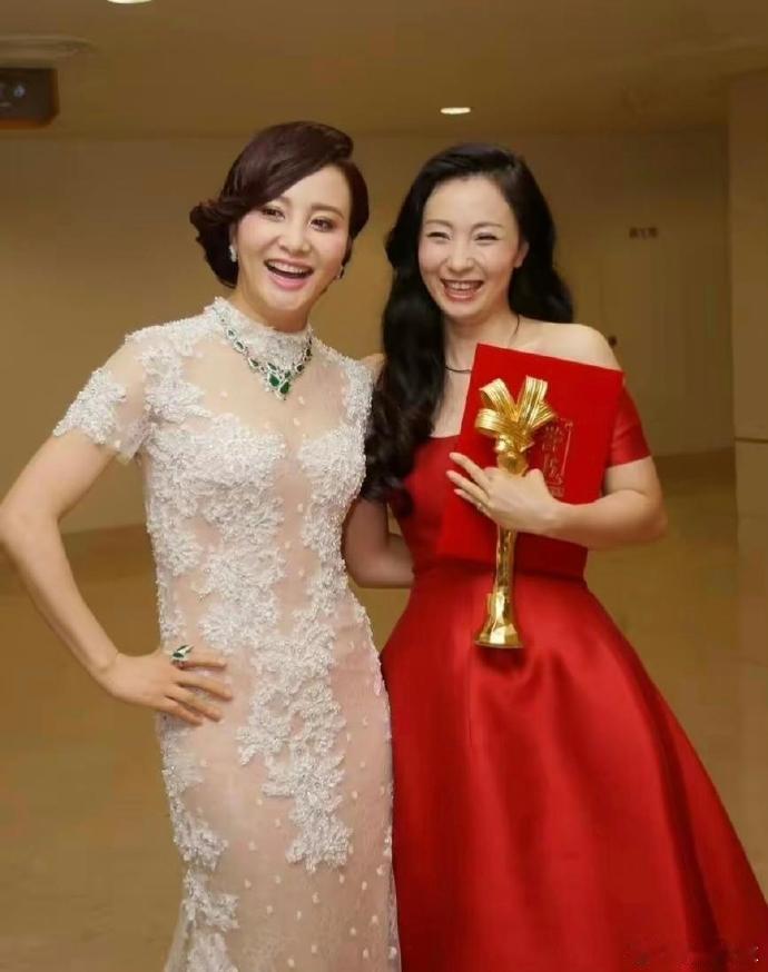 大陶虹与小陶虹的分辨方法——看脸大小。