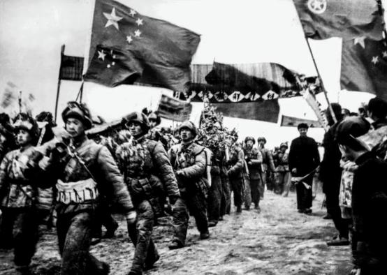 毛主席为什么敢打抗美援朝这一仗？他分析美国人有三个不利的点。第一，美国离朝鲜非常