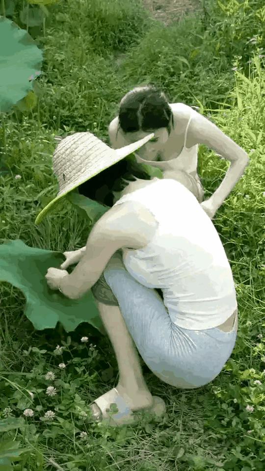 回头的那一刻，真的把我雷到了