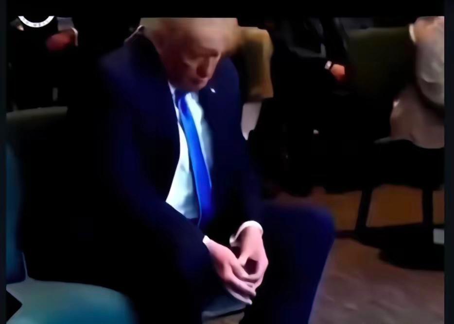 面对帝国末期垂头丧气的老特，这也许就是宿命的安排。再也没有海湾战争时期西方列强的