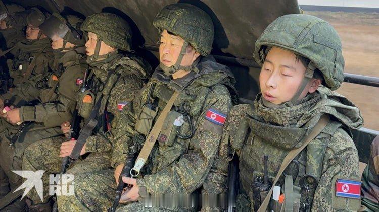 最新朝鲜赴俄参战部队照片：看来他们要换上更好的装备了。他们穿着最新款的FORT