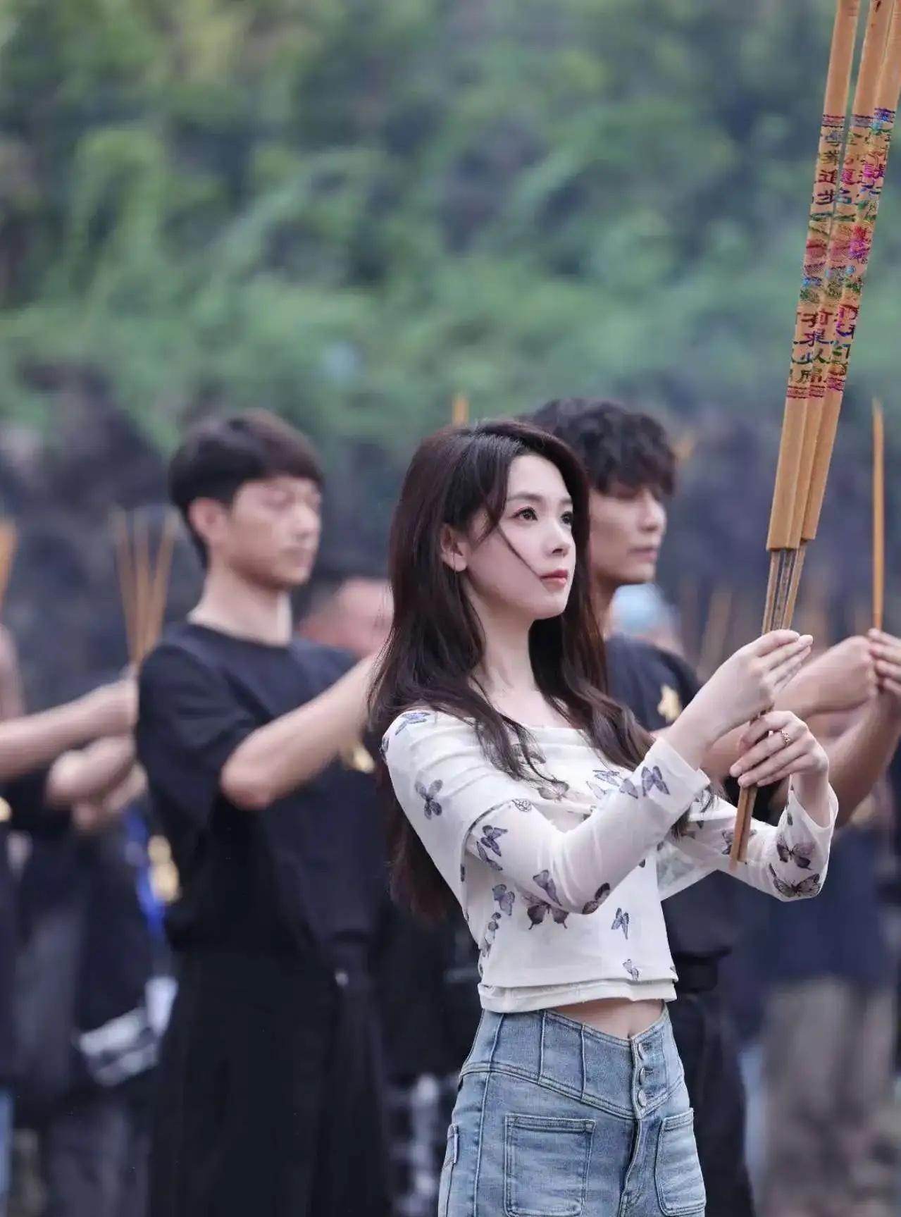 陈瑶这么漂亮，为什么就是一直火不起来