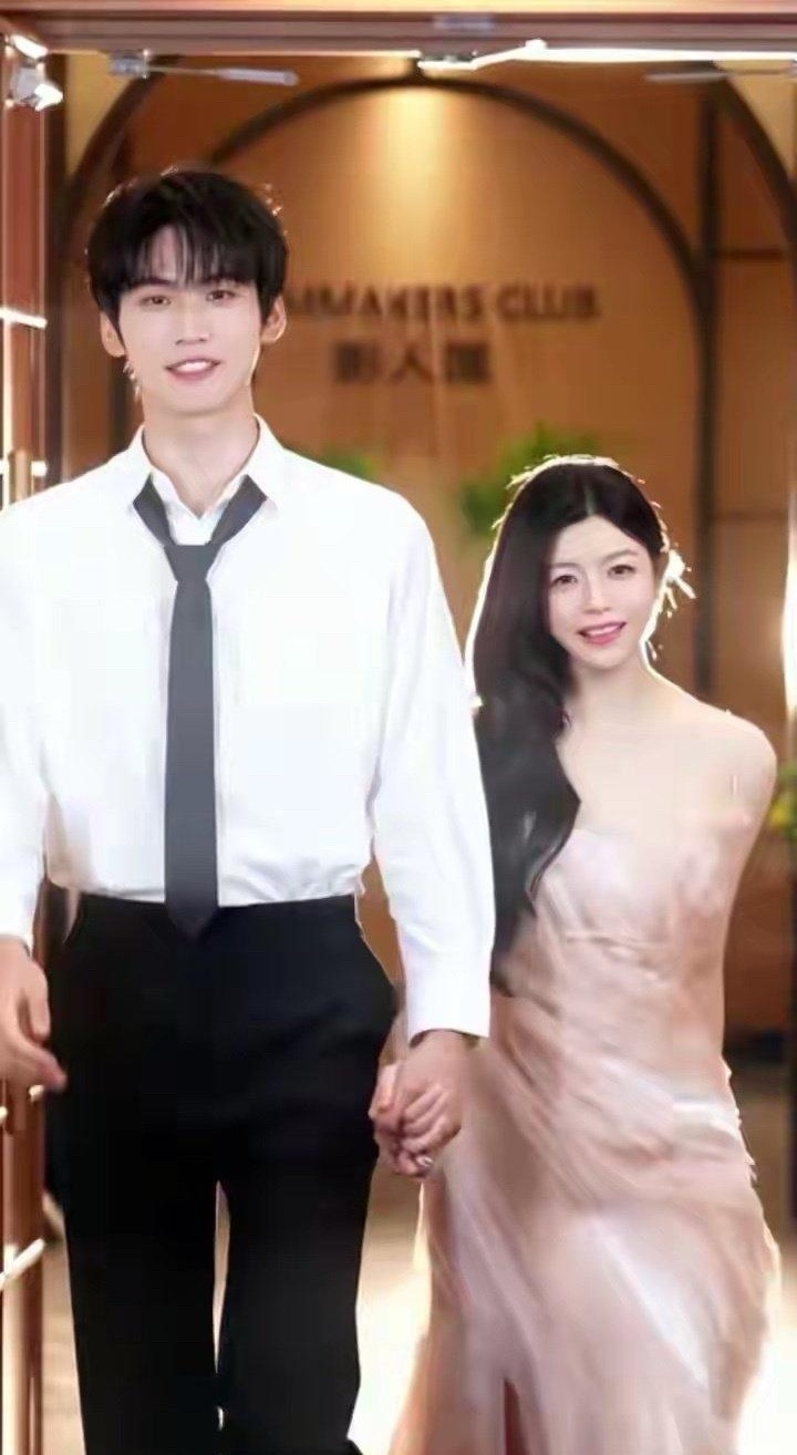 为什么陈妍希一点都不老啊，姐弟也很适配，甚至在她脸上看不上一点科技的感觉