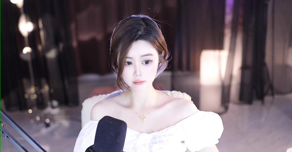 直播刚关半小时就丢了性命，22岁的韩国女主播尹智雅怎么也想不到，杀她的竟是砸了5