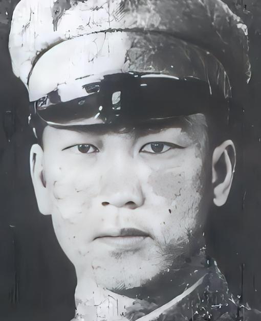 1949年，身为张治中女婿、第120军军长的周嘉彬，既不组织抵抗，也不宣布