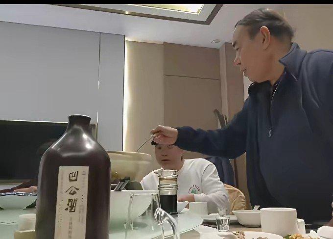 贾平凹又整新活儿了。这回不是什么新书发布，也不是拿了什么国际大奖。是他那款私