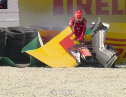 勒克莱尔登顶F1修车榜勒克莱尔2026赛季收入约3400万美元。188.8万的