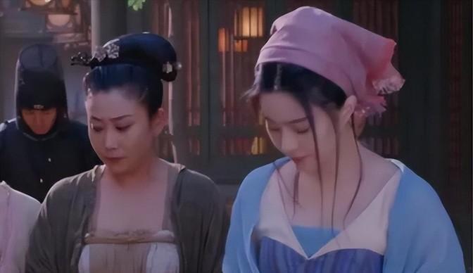汉武帝要斩乳母，乳母求东方朔救命。建元六年秋季，未央宫后宫，奶娘紧紧抓住