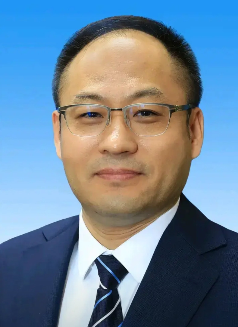 都是出身卑微，怎么没有见协和医学院的师生和校友出来抵制吉训明呢？反而网络上叫好声