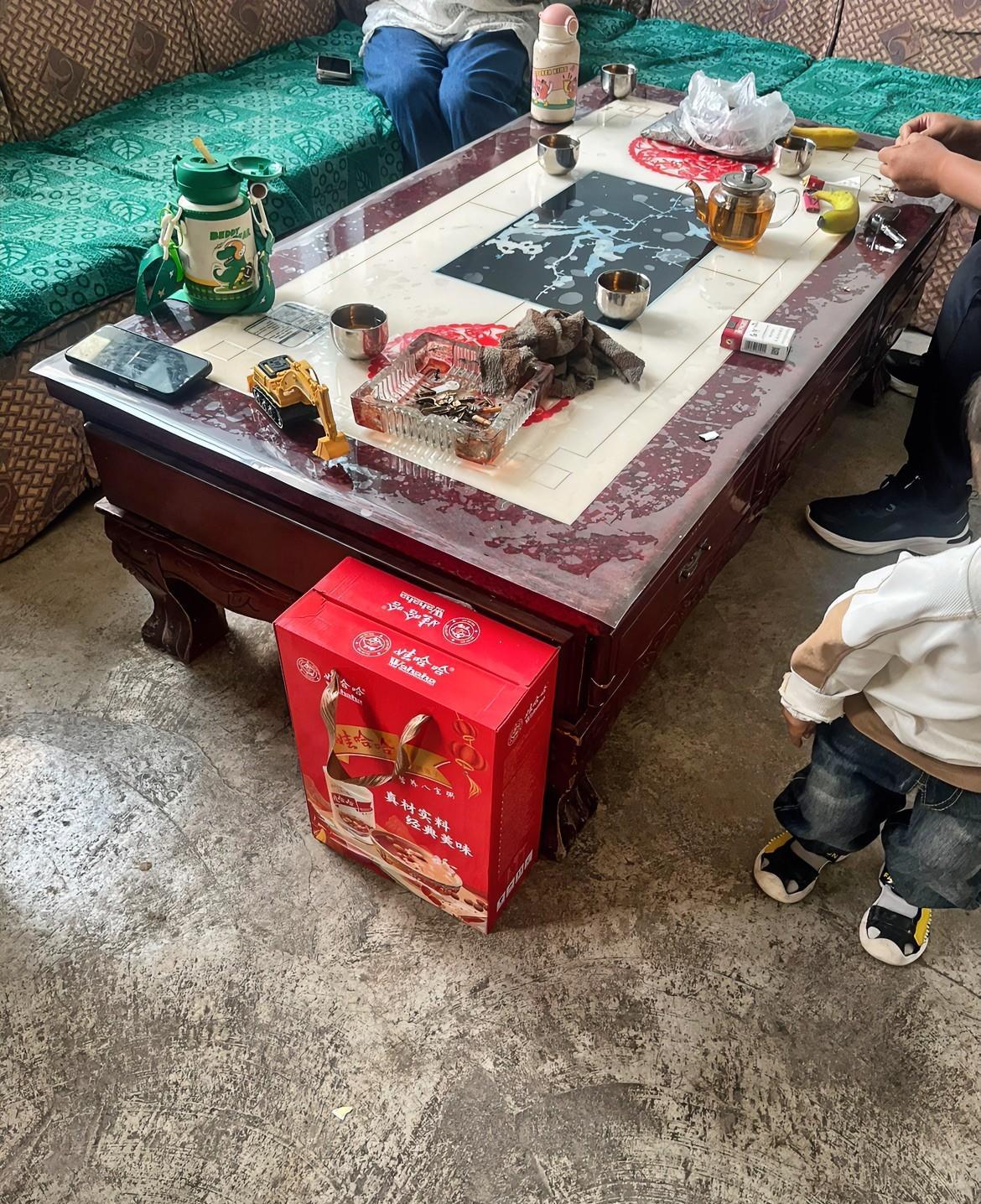 老公在外打工，一个多月没回来，大早说今天回家。我一阵欣喜，立刻洗漱完毕，准备迎接