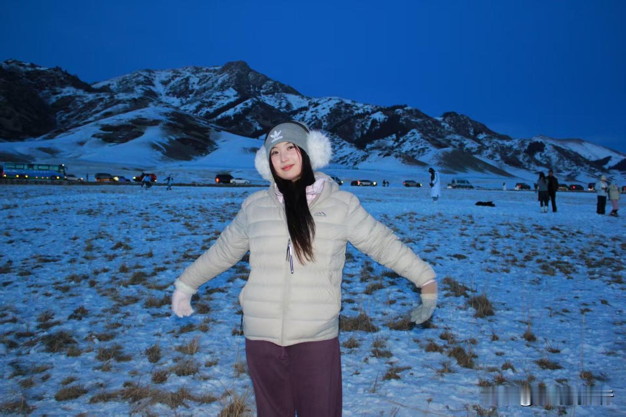 ❄️冬日限定｜闯入赛里木湖的冰雪仙境，美到失语！❄️冬日限定｜