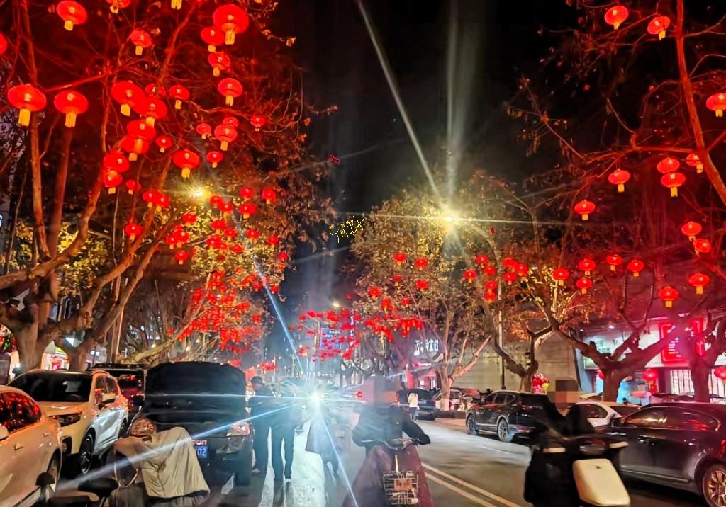 北京回来过年的弟媳，真的让我刮目相看。​​​她是北京人，在一所名校当校长。小叔