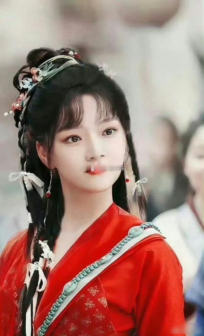 这真的不能责怪任敏，是造型师没做好吧？以后造型师得走心些，别让演员形象受影响啦！