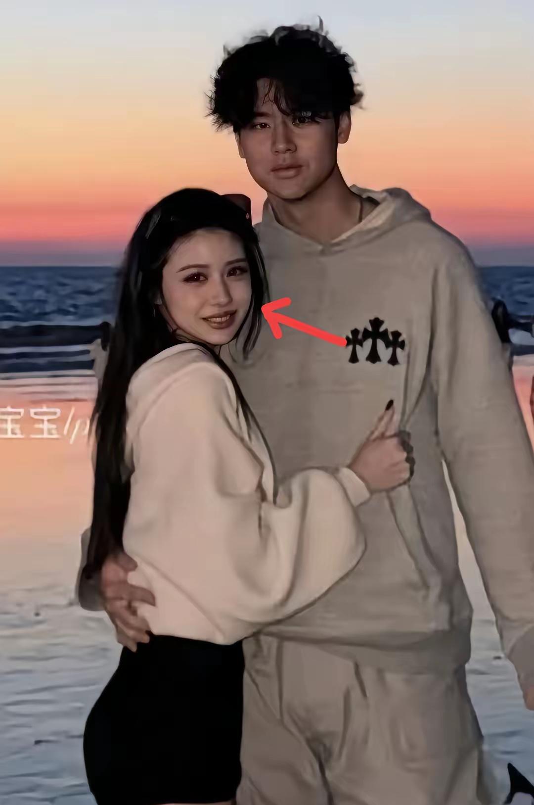 汪峰看到女儿男友不吭声了​森林北看到继女男友也不吭声了​谁能想汪峰这如花似玉
