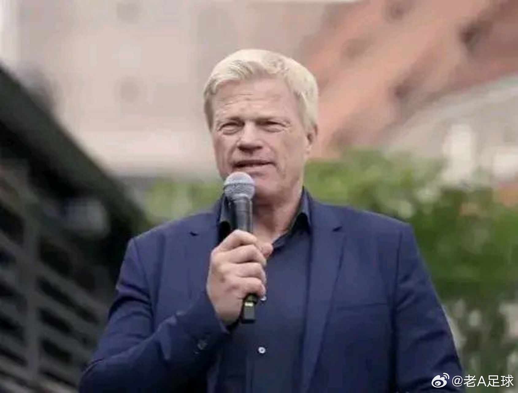 卡恩犀利点评足坛！狂吹拜仁、力挺阿森纳，怒批热刺换门将太离谱德国传奇门神卡恩近期