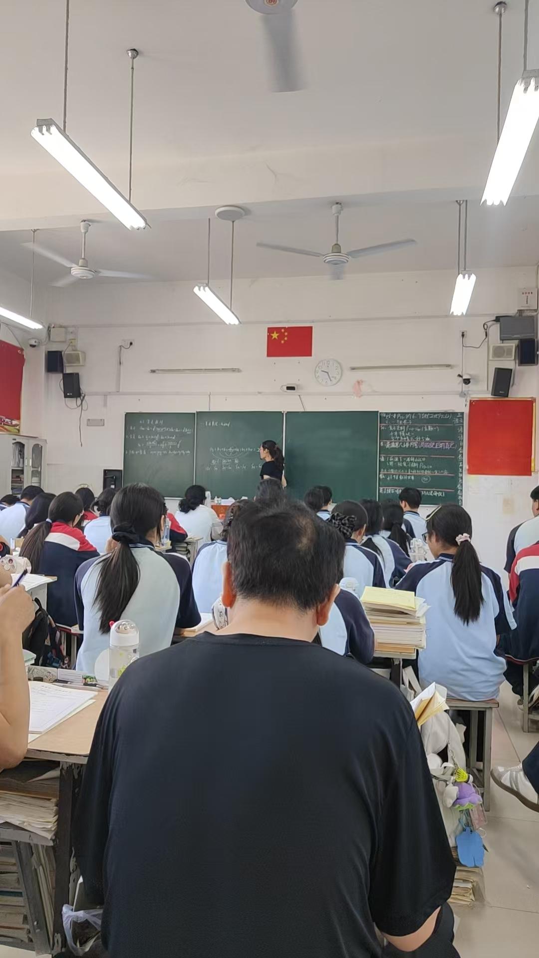 到了高中，你会发现：高二升高三，成绩在500分左右的孩子，想在明年的高考夺取