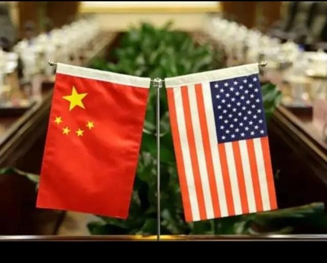 中国和美国闹下去，结局很可能就是脱钩。中国持续抛美债。中国能从美国买的只有芯片。