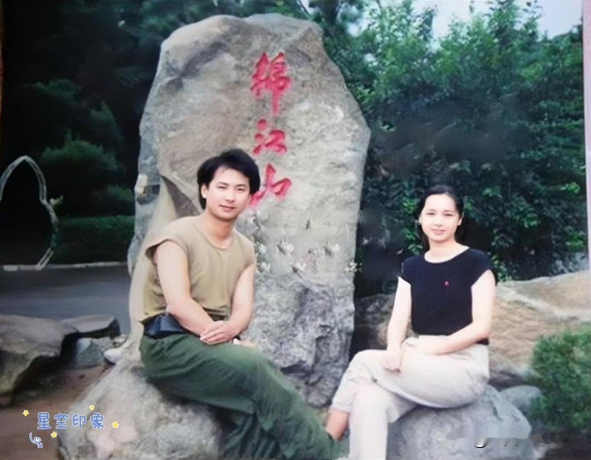这事最绝的地方在哪？王全安在剧组对蒋雯丽嘘寒问暖的时候，他正牌女友孔琳还在北京电