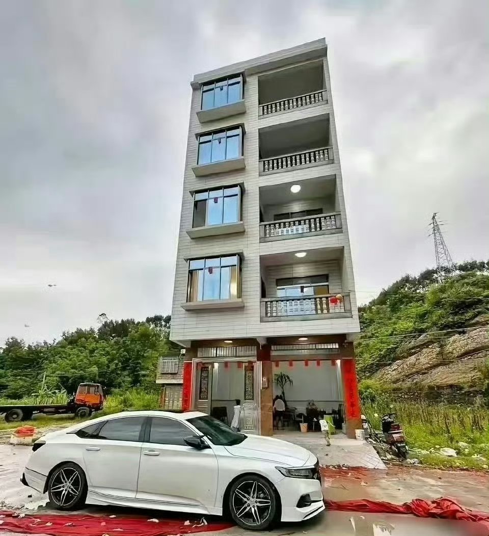 这两套房子，你会想住哪一套？​​​​
