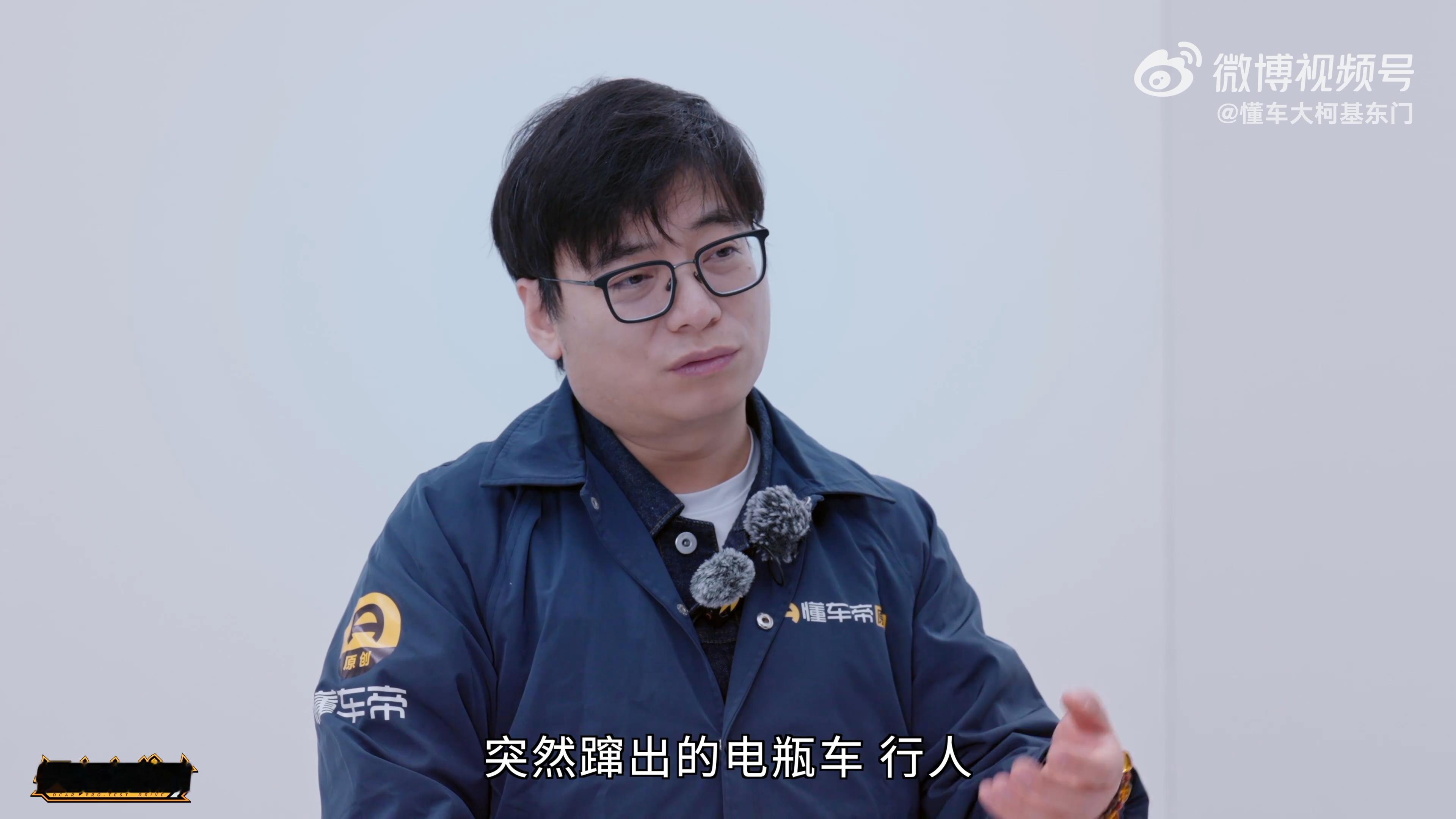 刹车踏板踩多大力这种事情，论文研究多得不能再多了，权威点的直接拿美国国家公路交通安全管理局NHTSA
