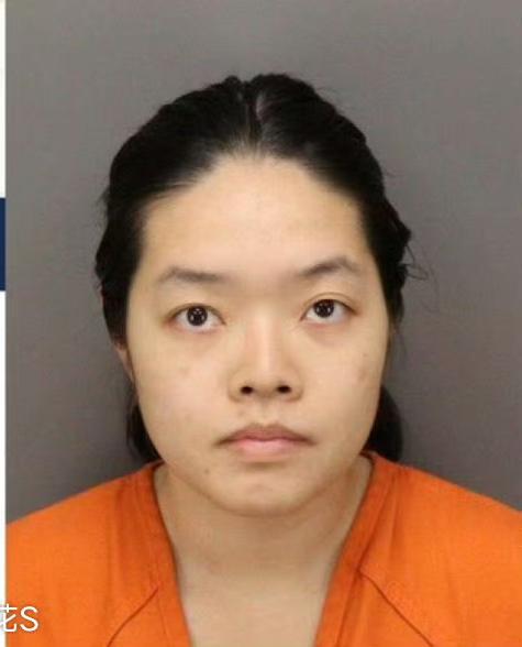 美国华裔姐弟佛罗里达一空军基地放炸弹，作案后双双逃往中国，这作死的行为让人看不懂