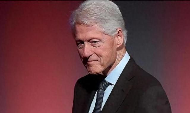 克林顿：我一生有两件事感到很遗憾，一是说服乌克兰销毁核弹头，二是中国加入WTO