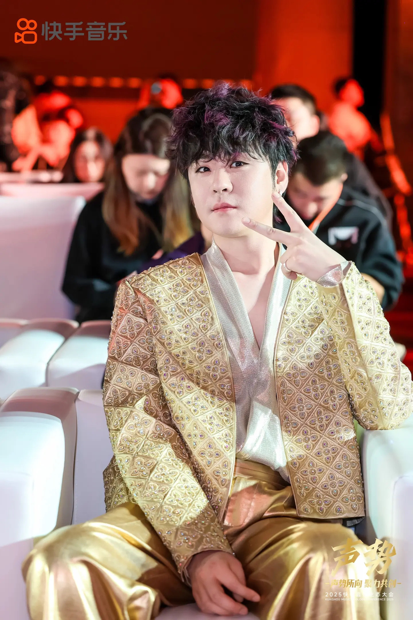 今日份可爱“小金人”