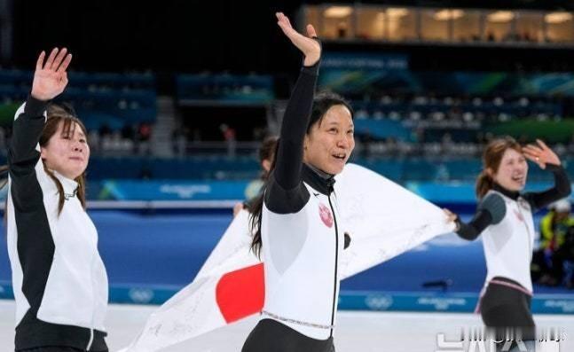 日本体育代表团在本届冬奥会的奖牌总数达到19枚，包括4枚金牌、5枚银牌和10枚铜
