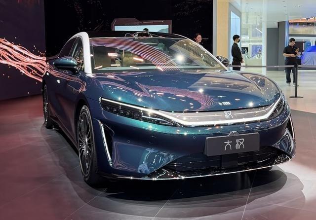 逛完成都车展，如果预算30万只能买一台车，我毫不犹豫地选它其实心里已经没什么犹