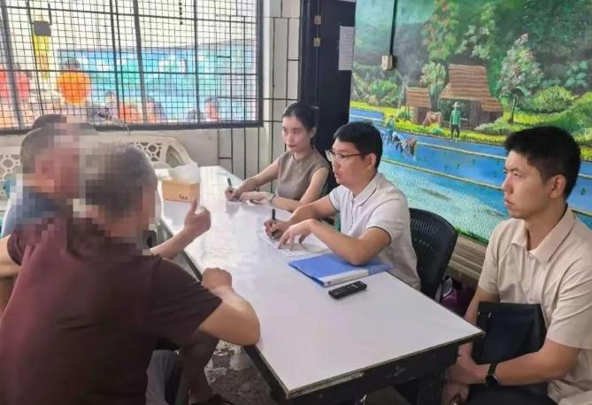 菲律宾军方出动，冲进中国人开的工厂，一口气抓走69个同胞！这事绝不能就这么算了！