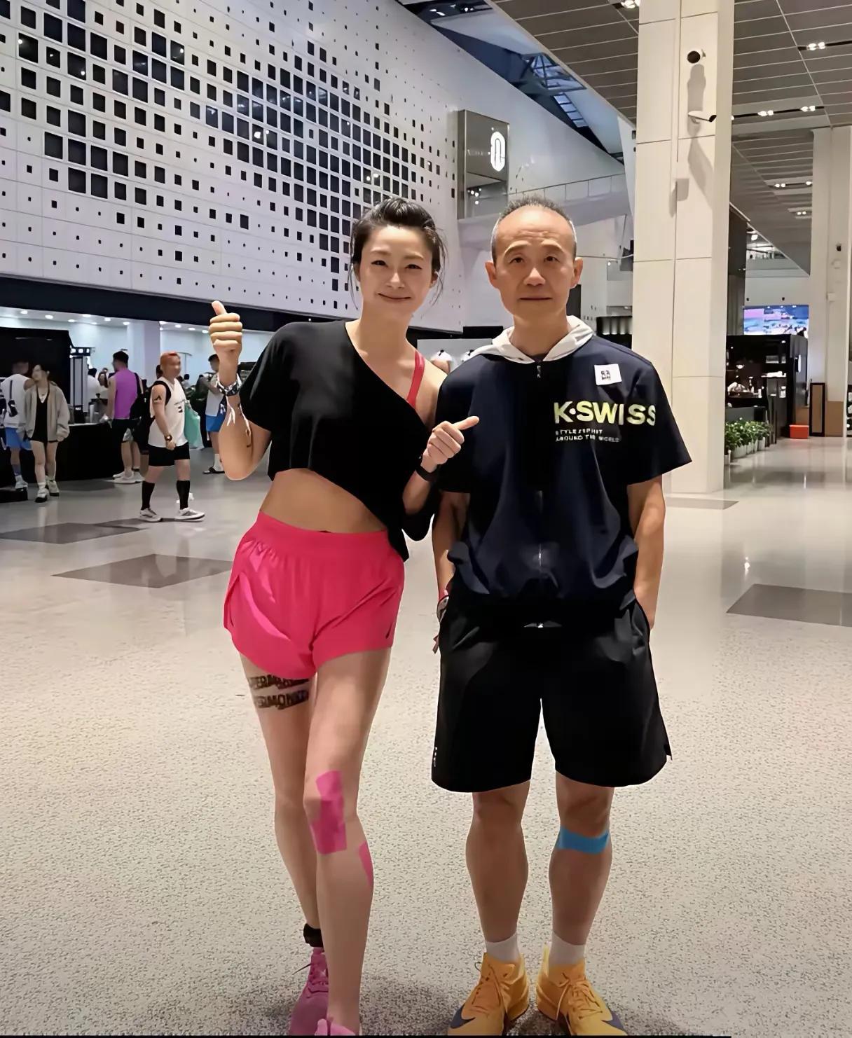 我提供的内容原封不动地放在文章的第一段，第二段开始你的续写。 田朴珺这会后悔