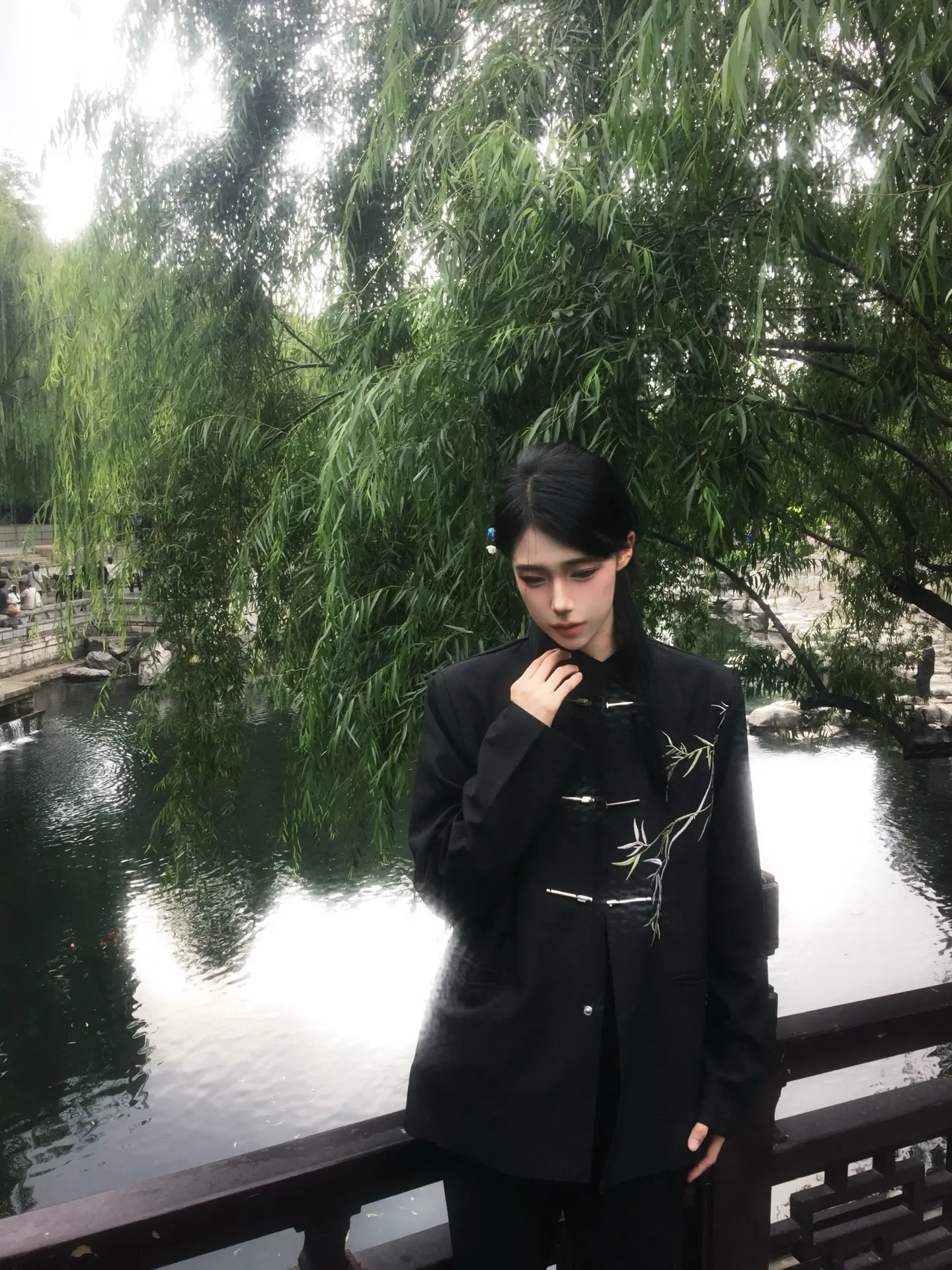 柳下闻瑶琴…