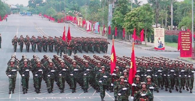 与美国签协议后，越南致函中国，再邀解放军仪仗队阅兵！7月9日，越南国防副部长黄春