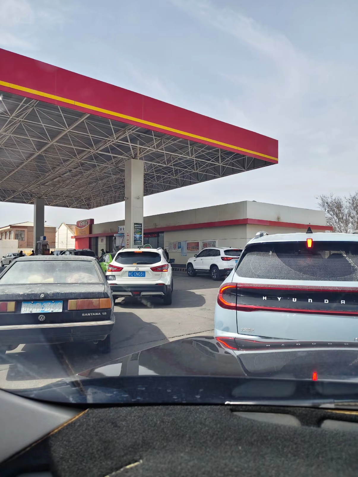 话先放这，油价重回9元时代，燃油车销量大幅下滑是板上钉钉的事儿！为什么这么说