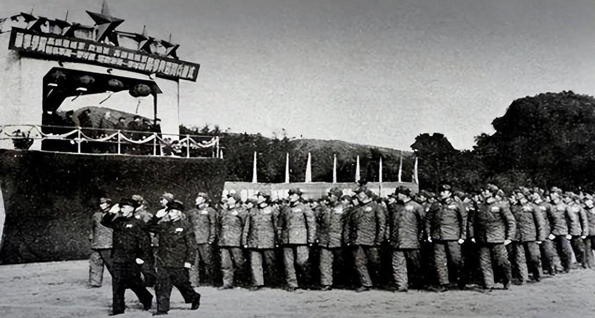 1958年反对“教条主义”运动中，有哪些重要人物为刘帅发声？他与粟裕的情况有何不