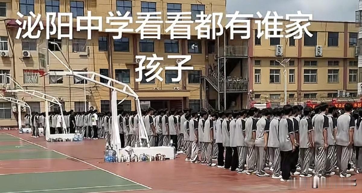 70后，80后出生的那个年代出生的男孩子大部分都爱武术，但是他们发现他们的孩子0