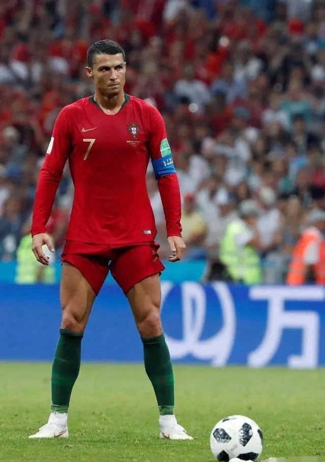 今年金球奖，就这4个人了今年是世界杯年，世界杯的表现，才是关键。1.西班牙夺冠，