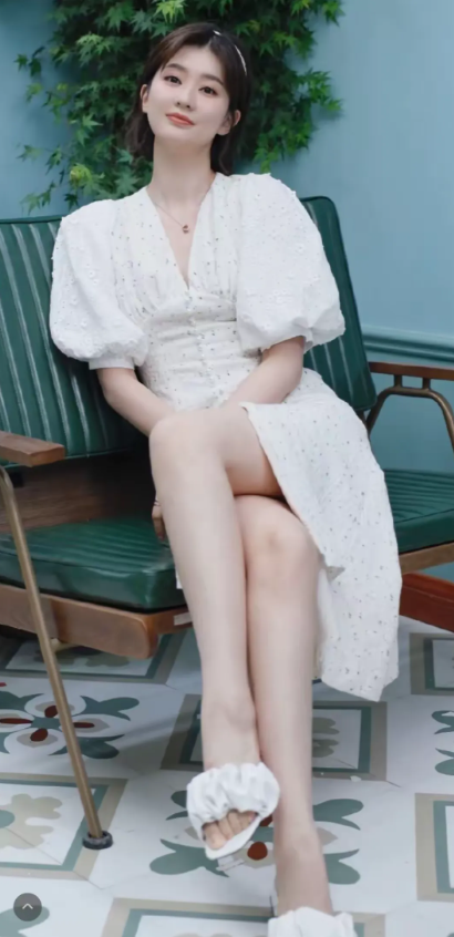乔欣，172cm，短发不适合她！
