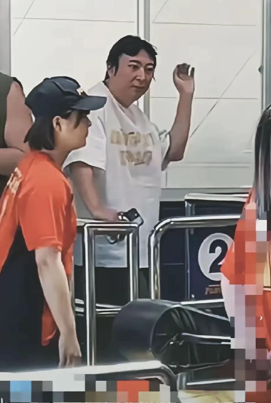 他透支严重不严重，和你没关系！大家不要阴阳怪气，吃不到葡萄说葡萄酸了。他不调