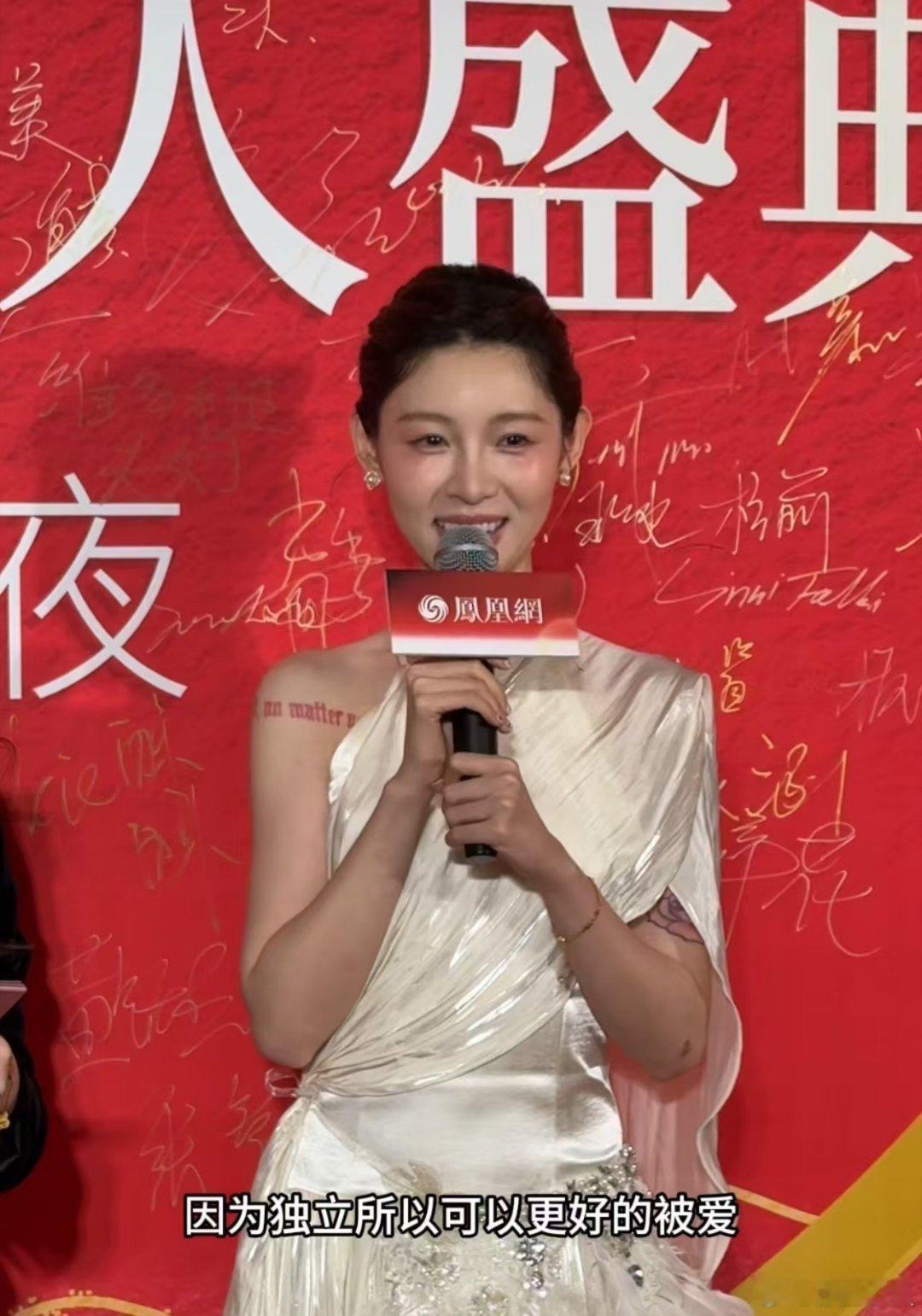 痞幼说因为独立所以更好的被爱 能把自己的生活打理妥帖，才有余力拥抱迎面的温柔。独