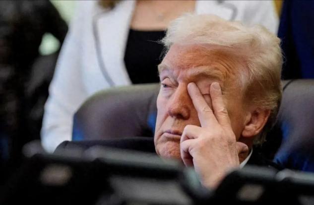 中方放开稀土出口，主动送上大礼，打出阳谋牌，美方已无选择。跟中国斗，特朗普还真不