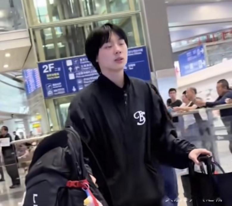中国乒乓球队国乒女团出征亚锦赛五人集结完毕！蒯曼、王艺迪、陈熠、石洵瑶