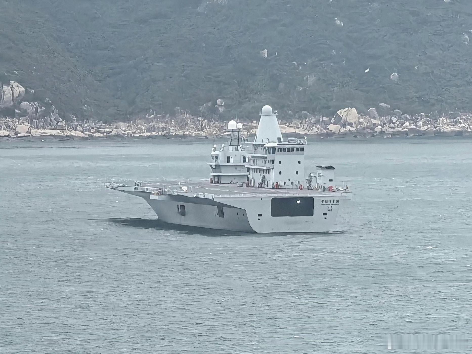 除了076我们还忘记了他！国产两型无人机航母进展不知道怎么样了？到底谁第一个起降