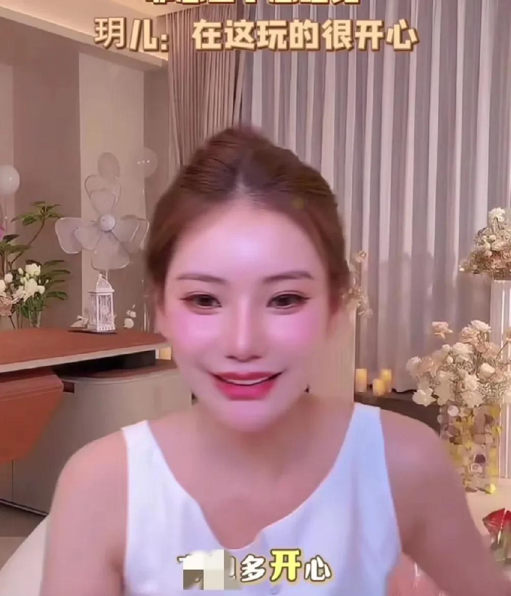 汪小菲女儿的一句话，又给马筱梅脸上贴金了！昨晚马筱梅直播，汪小菲带着俩孩子来直