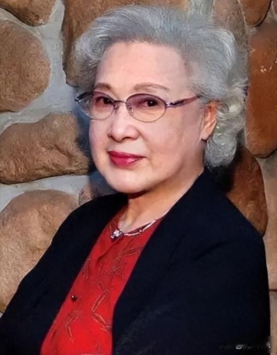 1967年，陈天国在杭州灵隐寺的一棵大树上自缢身亡，在临终前，他特意去见了前妻秦