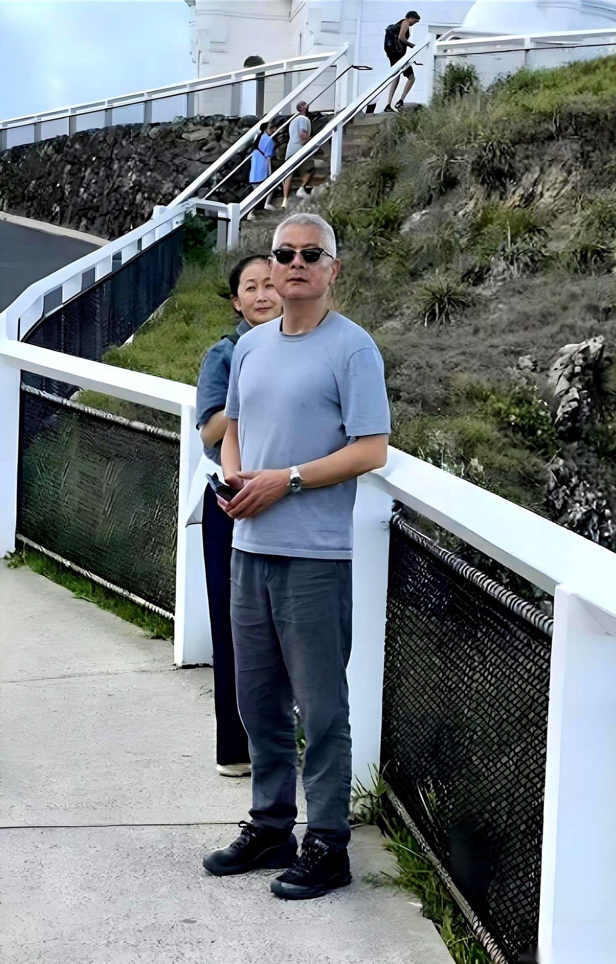 20年不领证，没生娃，连房子都不买在一块儿。59岁的陈瑾和满头白发的巫刚，在澳
