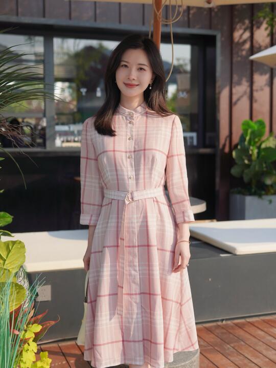 温柔的粉格子～🎀