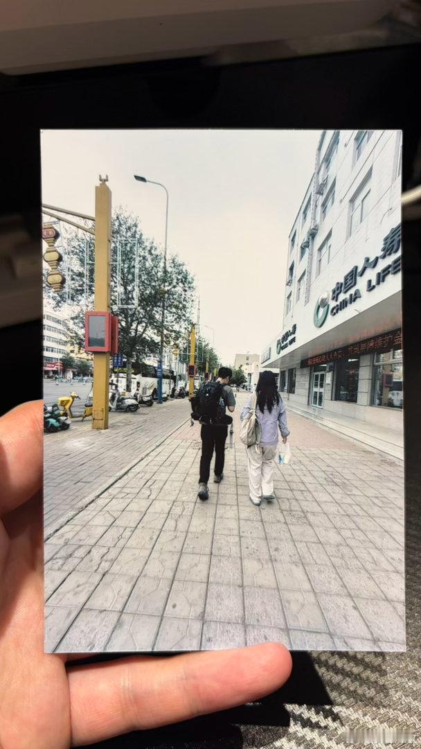 收到了在银川跟思思姐被偷拍的照片大西北真好啊🤩​