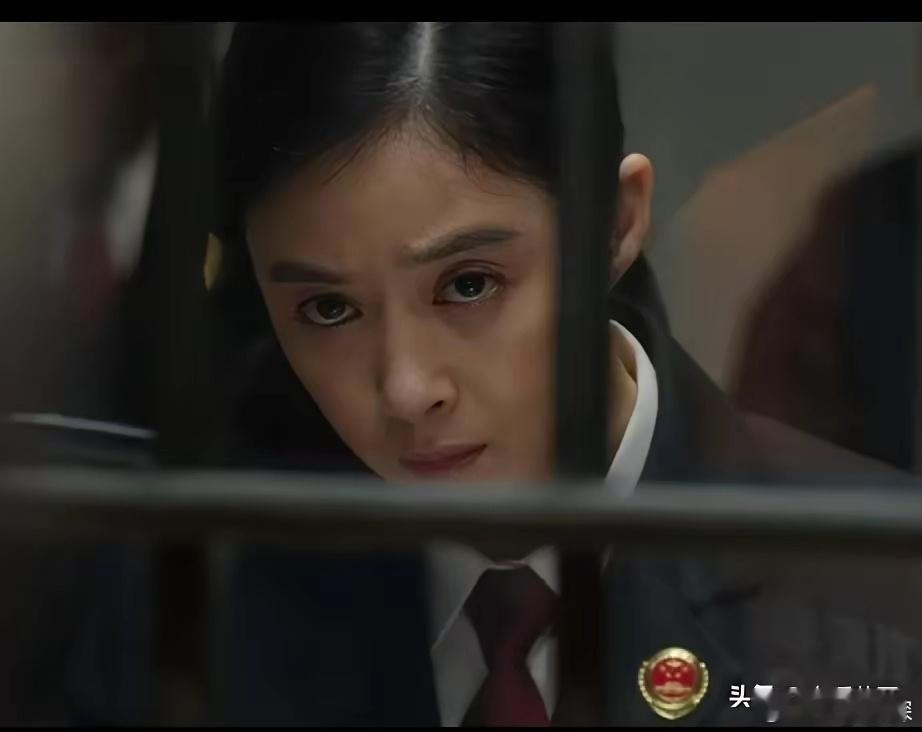 我有种预感，​蒋欣心堵的要失眠了，​不是因为她演技不行，也不是《以法之名》没人看